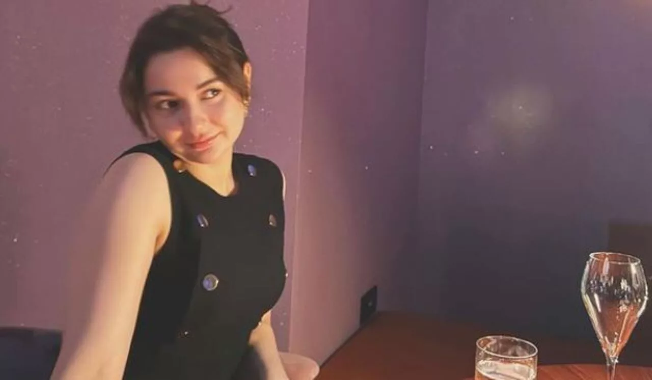 Hania Aamir's Dubai Diaries: A Glamorous Meetup with Badshah and Karan Aujla 34 Hania Aamir's Dubai Diaries: A Glamorous Meetup with Badshah and Karan Aujla