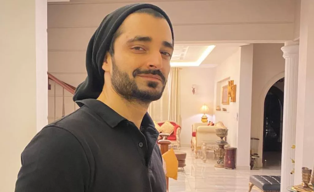 Hamza Ali Abbasi Biography | Age, Net Worth, Family, Wife 6 Hamza Ali Abbasi Biography | Age, Net Worth, Family, Wife