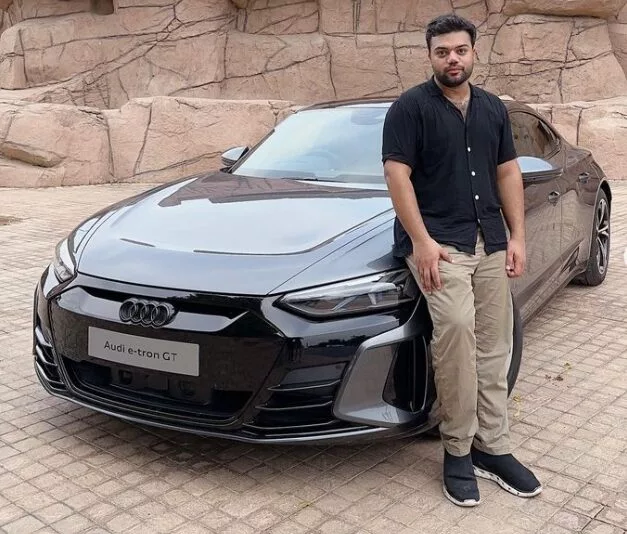 Ducky Bhai Biography | Age, Net Worth, Family, Wife 9 Youtuber Saad-ur-Rehman aka Ducky Bhai bought his dream car Audi e-tron GT worth rupees 5.8 Crore 🚘 #DuckyBhai #Youtuber #Audi #DreamCar | Instagram.