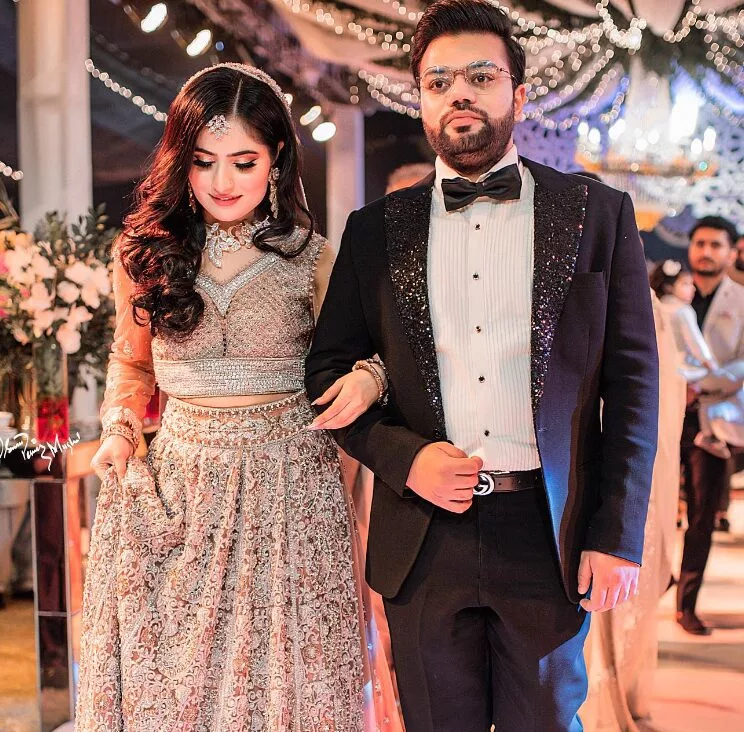 Ducky Bhai Biography | Age, Net Worth, Family, Wife 14 Ducky Bhai and Aroob Jatoi Marriage Photos/ Pics/ Images of marriage day. A beautiful pic of the couple on the day of Walima. Walima hall entrance