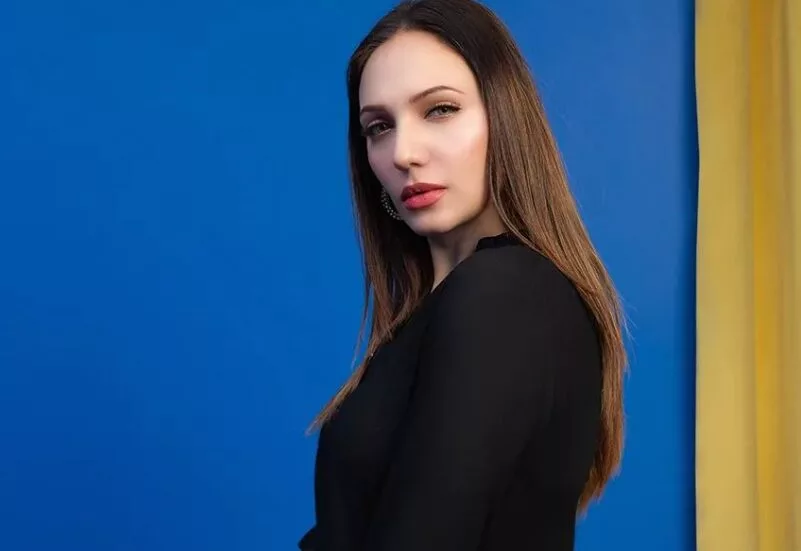 Ishq Murshid Drama: Cast, Story, Real Actors and Actresses Names With Pictures 7 Zarmeena Ikram