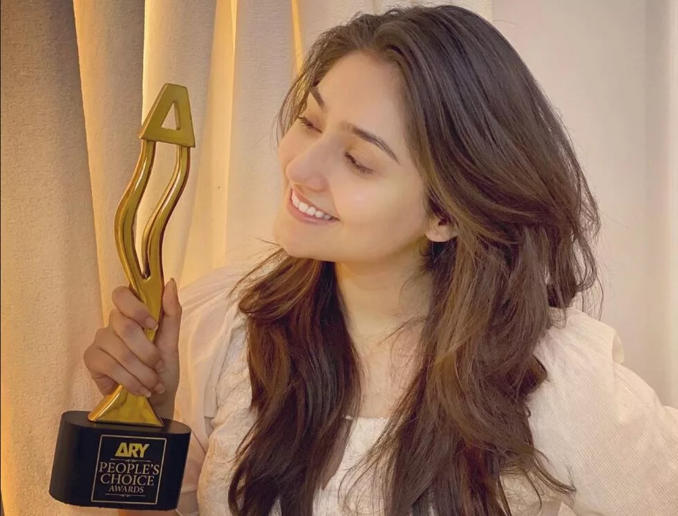 Dur-e-Fishan Saleem Biography | Age, Net Worth, Height, Family, Husband 5 image 1 89 jpg