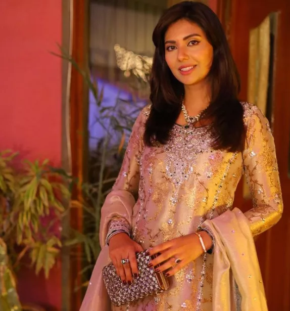 Sunita Marshall Biography | Age, Net Worth, Family, Husband 2 Sunita Marshall Biography | Age, Net Worth, Family, Husband