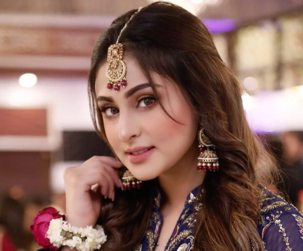 Aruba Mirza Biography | Age, Net Worth, Family, Height, Husband 2 Aruba Mirza Biography | Age, Net Worth, Family, Height, Husband