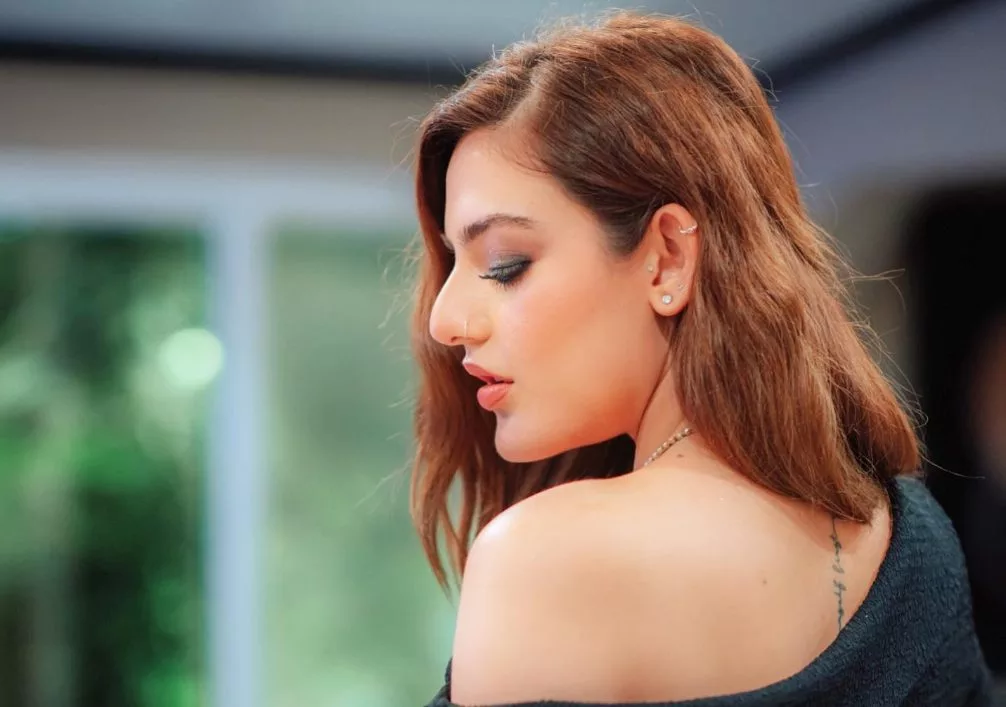 Shazeal Shoukat (Shiza) Biography | Age, Net Worth, Family, Height, Husband