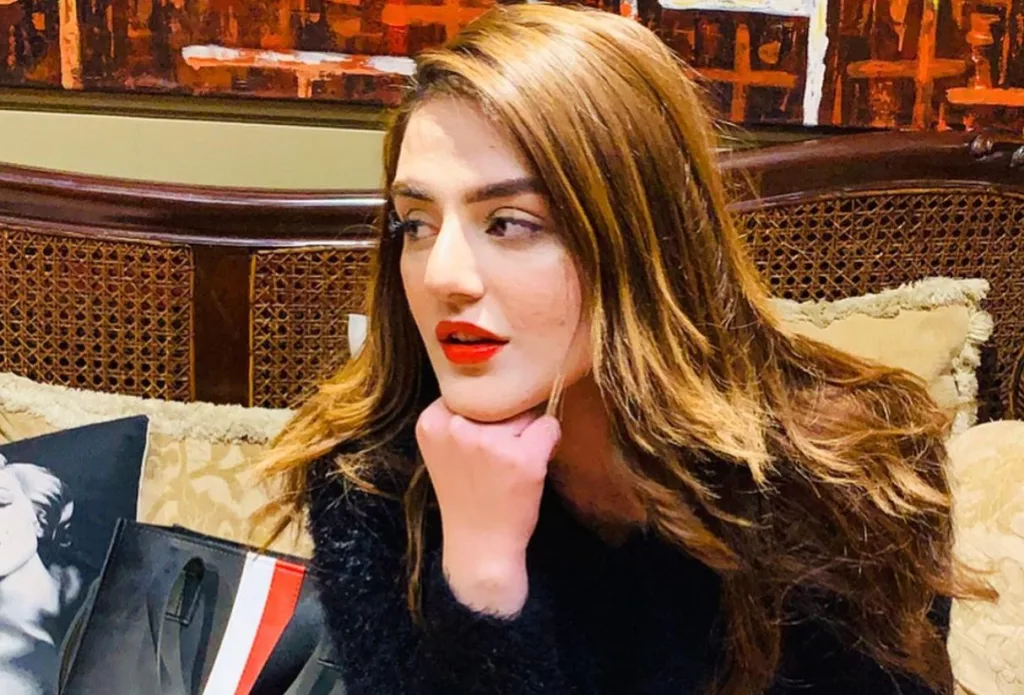 Shazeal Shoukat (Shiza) Biography | Age, Net Worth, Family, Height, Husband