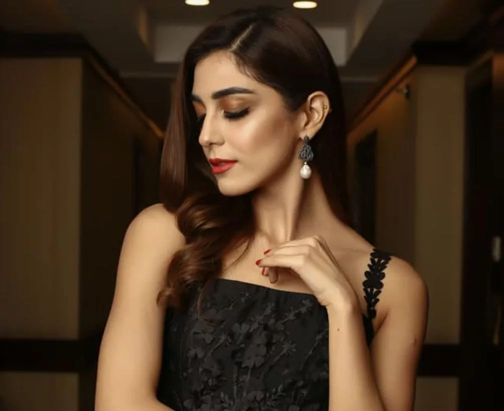 Maya Ali Biography | Age, Net Worth, Family, Height, Husband