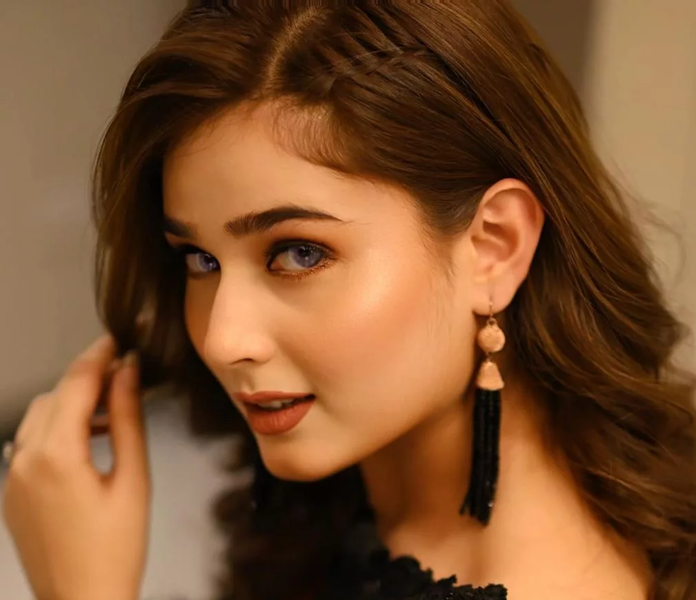 Sumaiyya Bukhsh Biography | Age, Net Worth, Family, Height, Husband 12 Sumaiyya Bukhsh Biography | Age, Net Worth, Family, Height, Husband