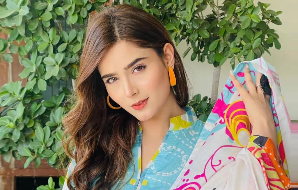 Sumaiyya Bukhsh Biography | Age, Net Worth, Family, Height, Husband 16 Sumaiyya Bukhsh Biography | Age, Net Worth, Family, Height, Husband