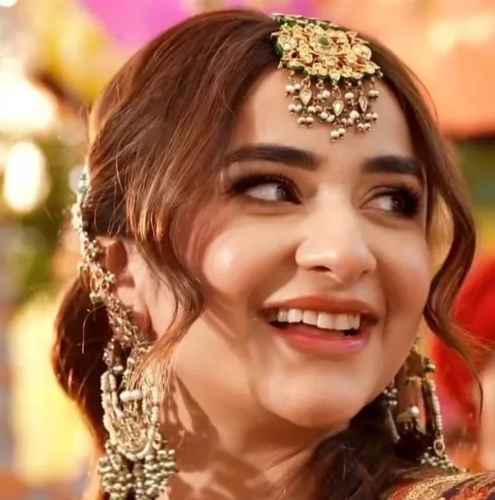 Yumna Zaidi Biography | Age, Net Worth, Family, Height, Husband 22 Yumna Zaidi Biography | Age, Net Worth, Family, Height, Husband