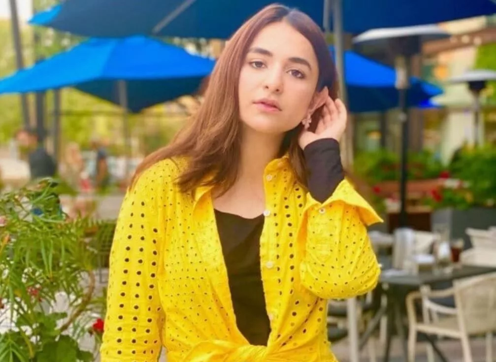 Yumna Zaidi Biography | Age, Net Worth, Family, Height, Husband 13 Yumna Zaidi Biography | Age, Net Worth, Family, Height, Husband