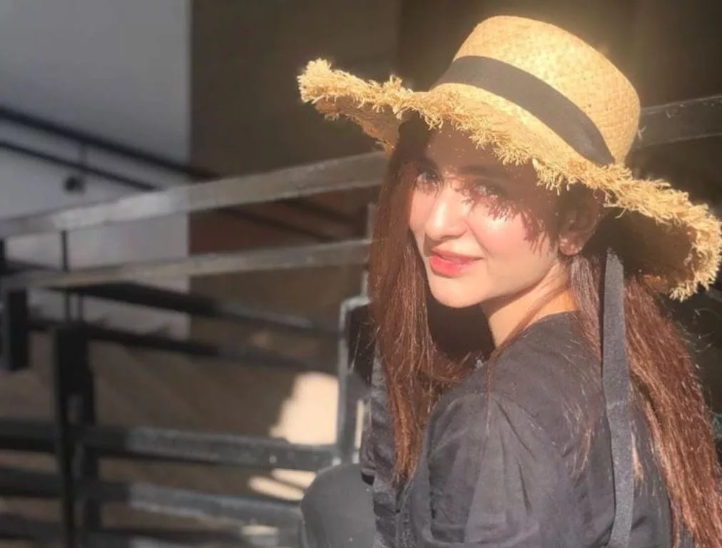 Yumna Zaidi Biography | Age, Net Worth, Family, Height, Husband 17 Yumna Zaidi Biography | Age, Net Worth, Family, Height, Husband