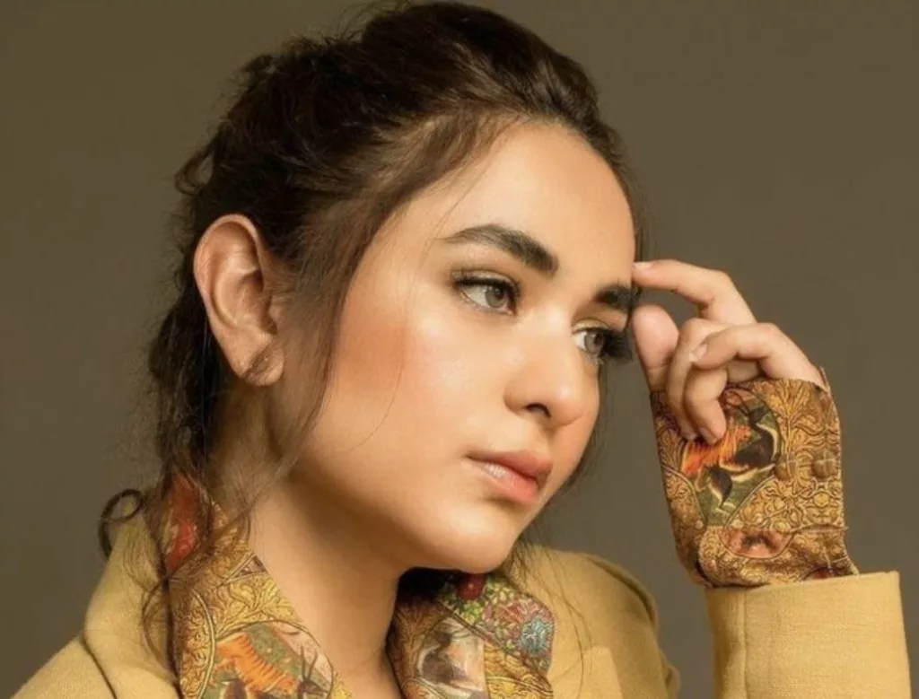 Yumna Zaidi Biography | Age, Net Worth, Family, Height, Husband 2 Yumna Zaidi Biography | Age, Net Worth, Family, Height, Husband