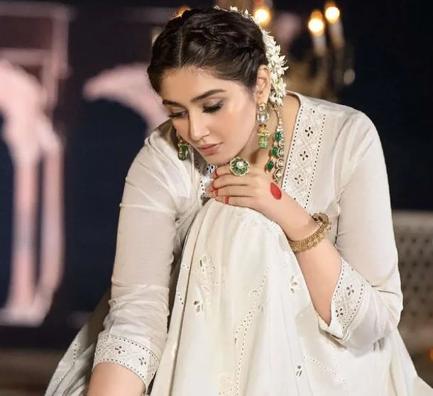 Durefishan Saleem: The Next Big Star in Pakistani Entertainment 3 Durefishan Saleem: The Next Big Star in Pakistani Entertainment