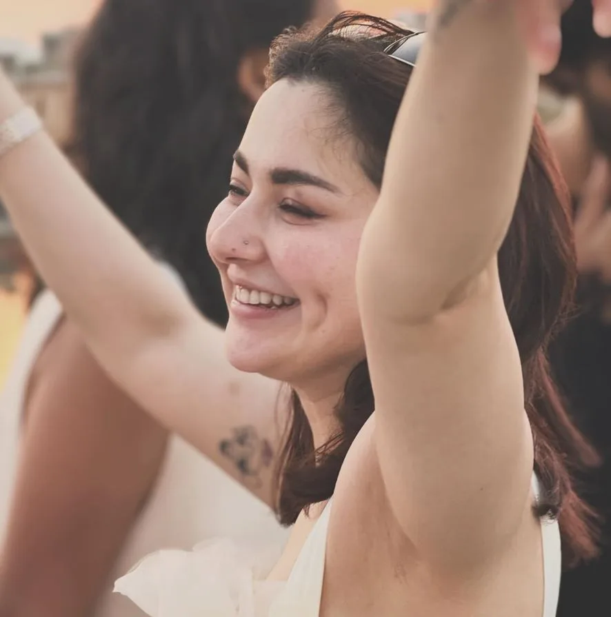 Hania Aamir's 27th Birthday: A Memorable Celebration 7 Hania Aamir 27th Birthday celebration in white dress pic