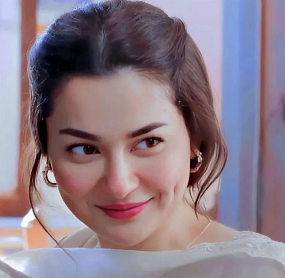 Hania Aamir's 27th Birthday: A Memorable Celebration 5 Hania Aamir pic in white dress