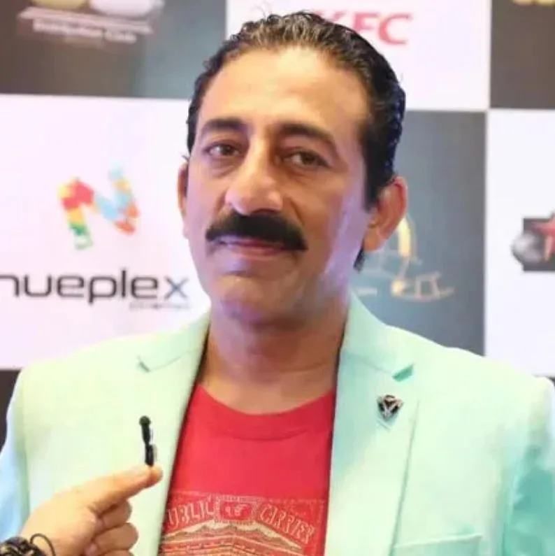 Pagal Khana Drama Actor Adnan Shah Tipu