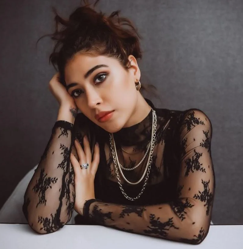 Pagal Khana Drama Actress Sonia Mishal as Tania