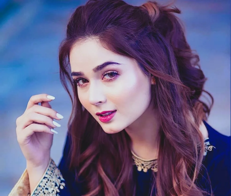 Sumaiya Bukhsh as Zeni