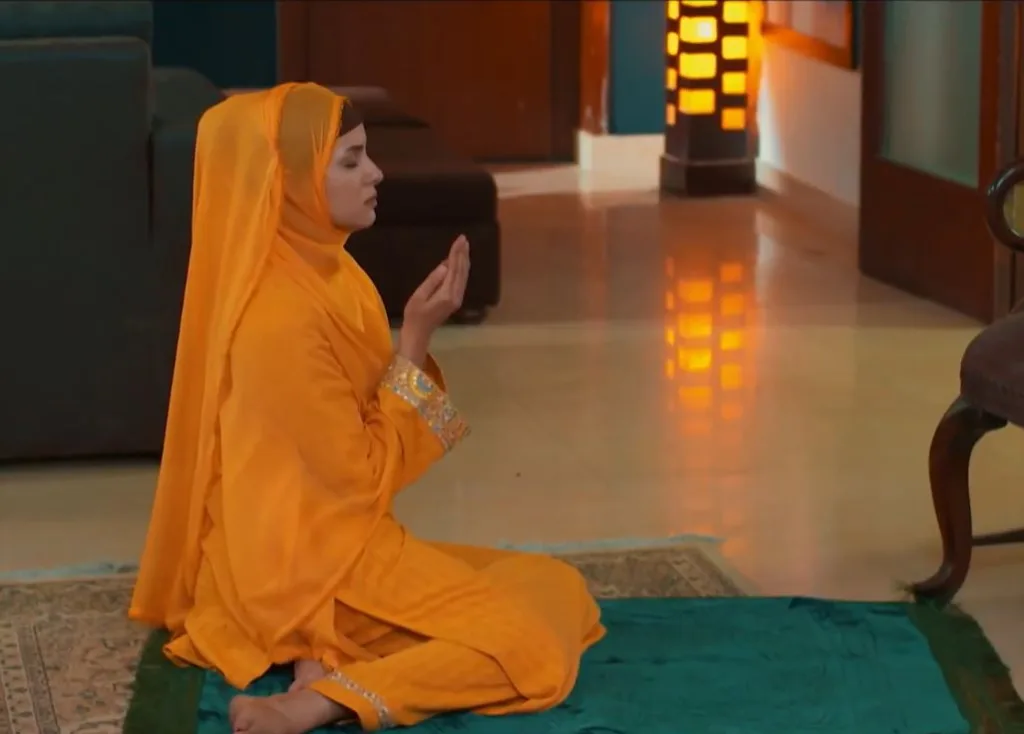 Umm-e-Ayesha Drama Cast: Nimra Khan Portrays as a Hijabi Girl