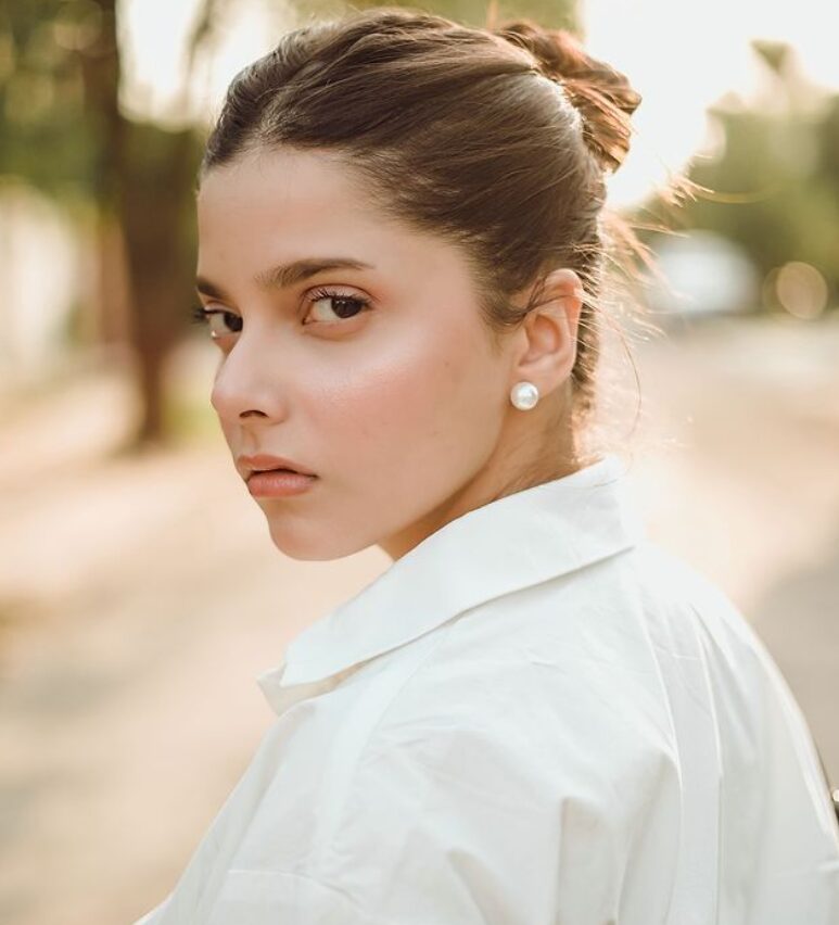 Teri Chhaon Mein New Drama Cast, Story, Real Actors and Actresses Names 2024 6 Teri Chhaon Mein New Drama Cast, Story, Real Actors and Actresses Names 2024